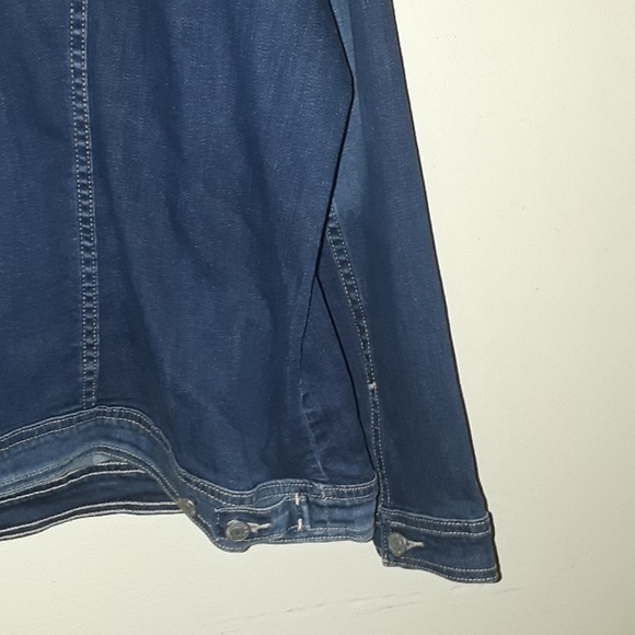 Old Navy Denim Jacket - Picture 4 of 7